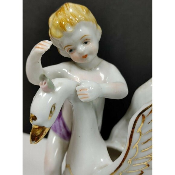 Vintage Ucagco Porcelain Cherub & Swan Figurine With Gold Accents Flower Vase - Picture 4 of 10